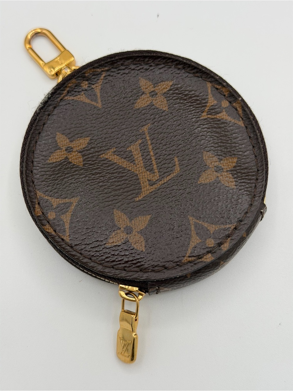 Louis Vuitton Brown Monogram Round Coin Pouch Authentic 🔥